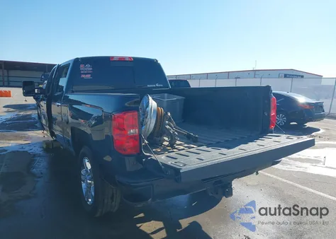 2015 Chevrolet Silverado 2500Hd High Country z USA, uszkodzony, nr VIN 1GC1KXE85FF664886